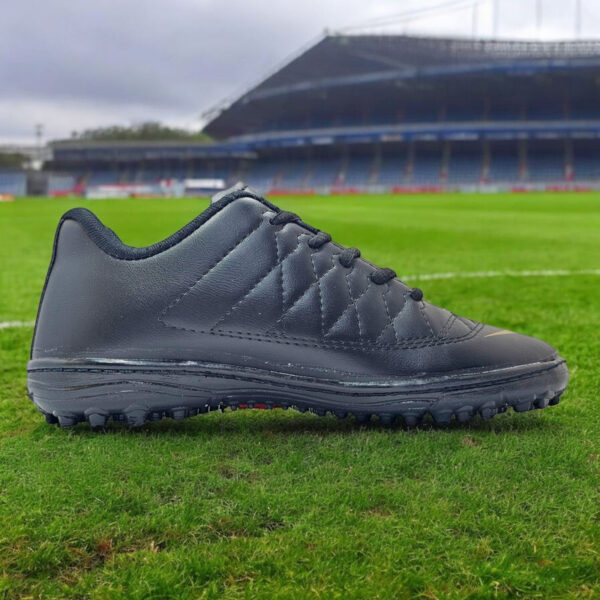 کفش فوتبال پسرانه مدل استوک ریز کد magisan2025 - تصویر 3